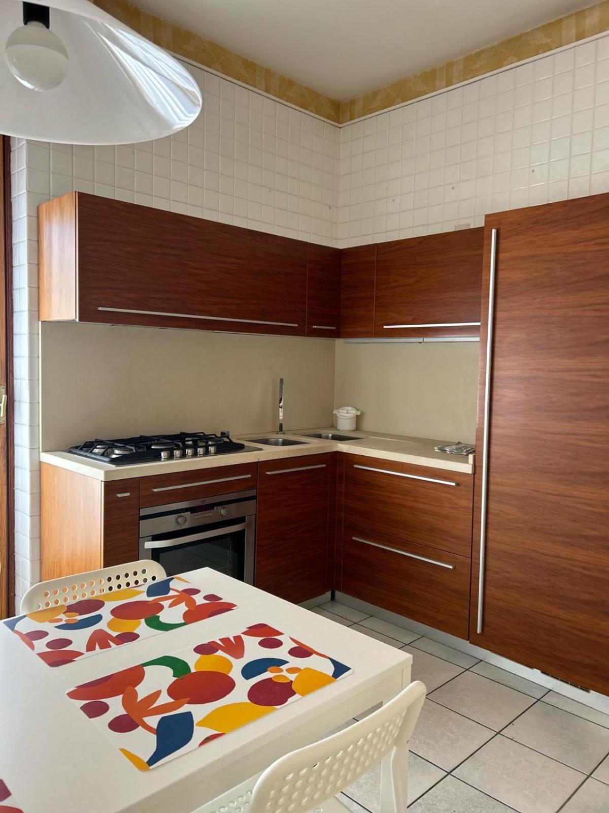 Front Beach Apartment - 3 Bedrooms Bari Exterior photo