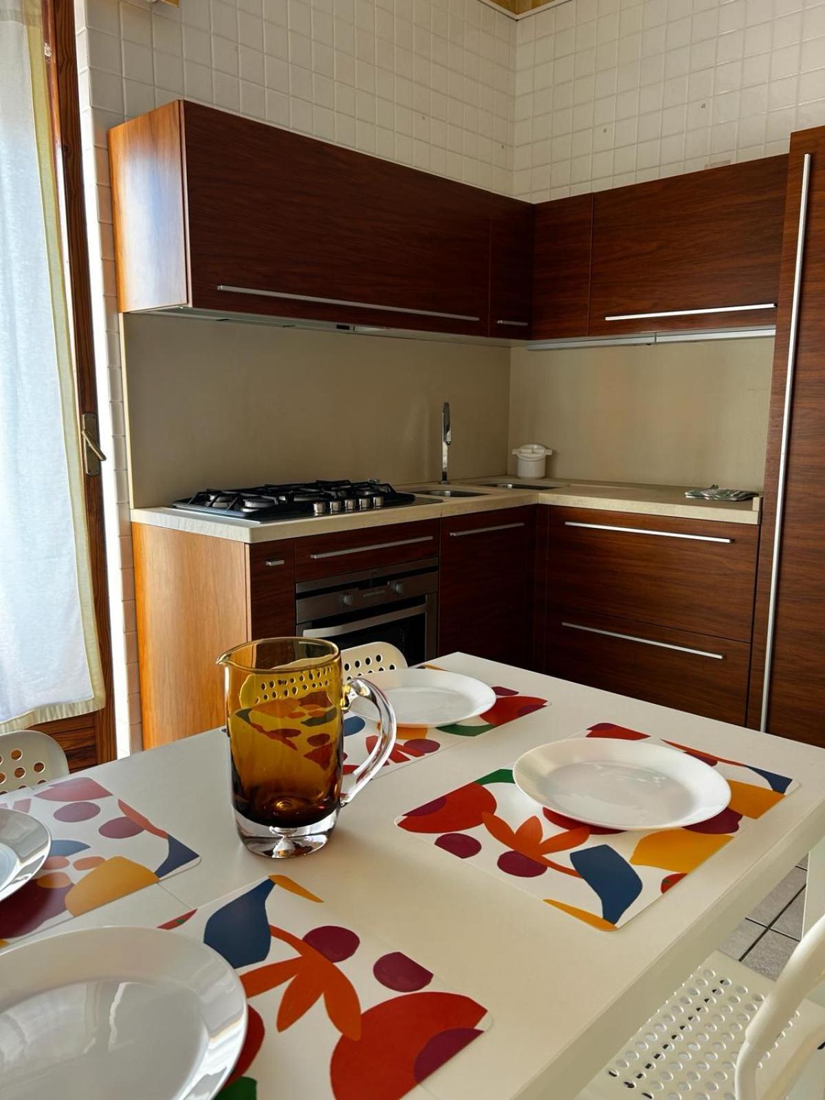 Front Beach Apartment - 3 Bedrooms Bari Exterior photo