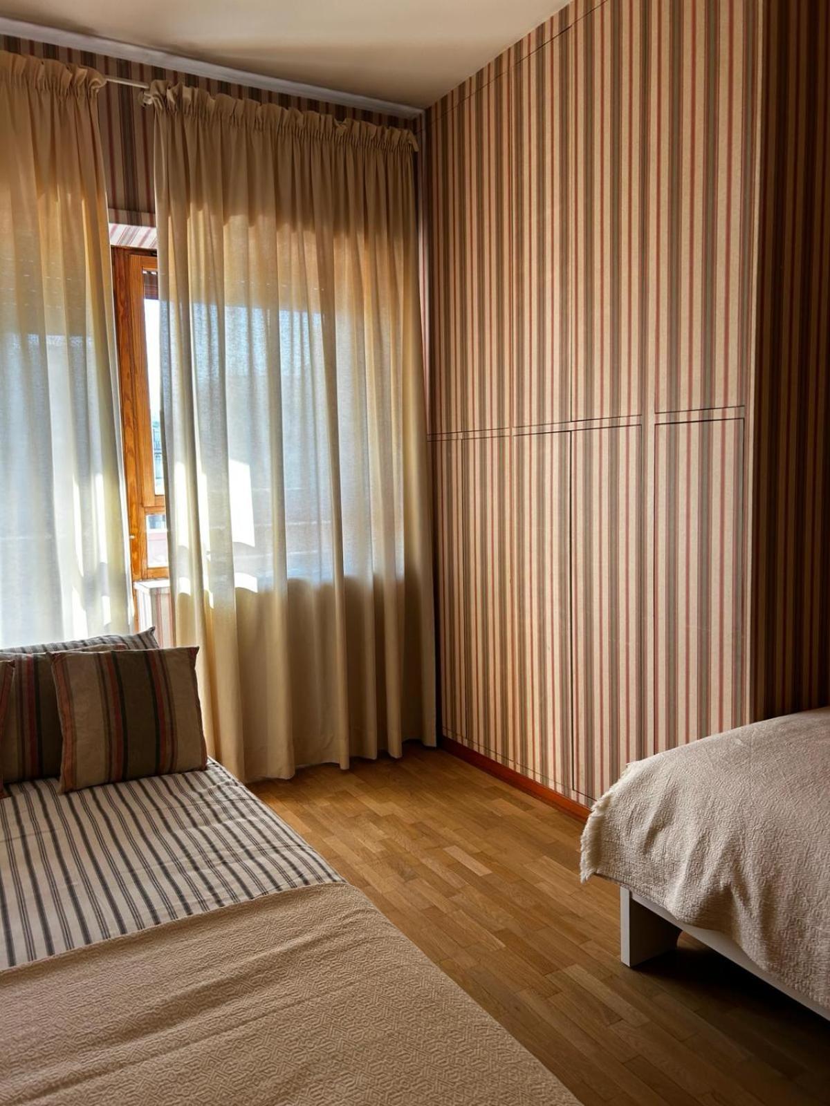 Front Beach Apartment - 3 Bedrooms Bari Exterior photo