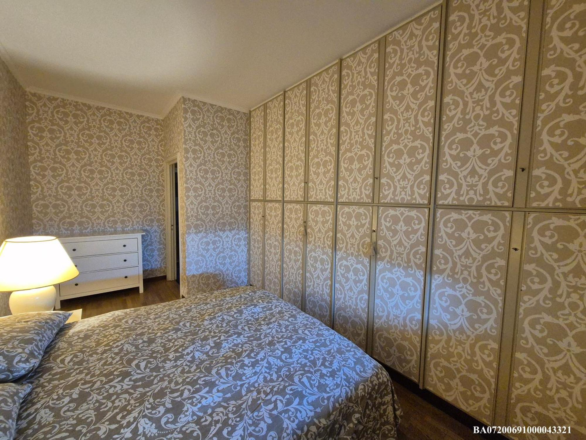 Front Beach Apartment - 3 Bedrooms Bari Exterior photo